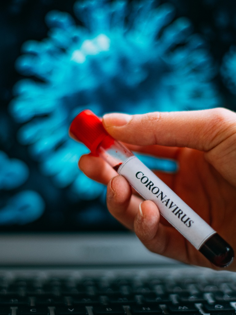 coronavirus-blood-sample-picture-id1203015478