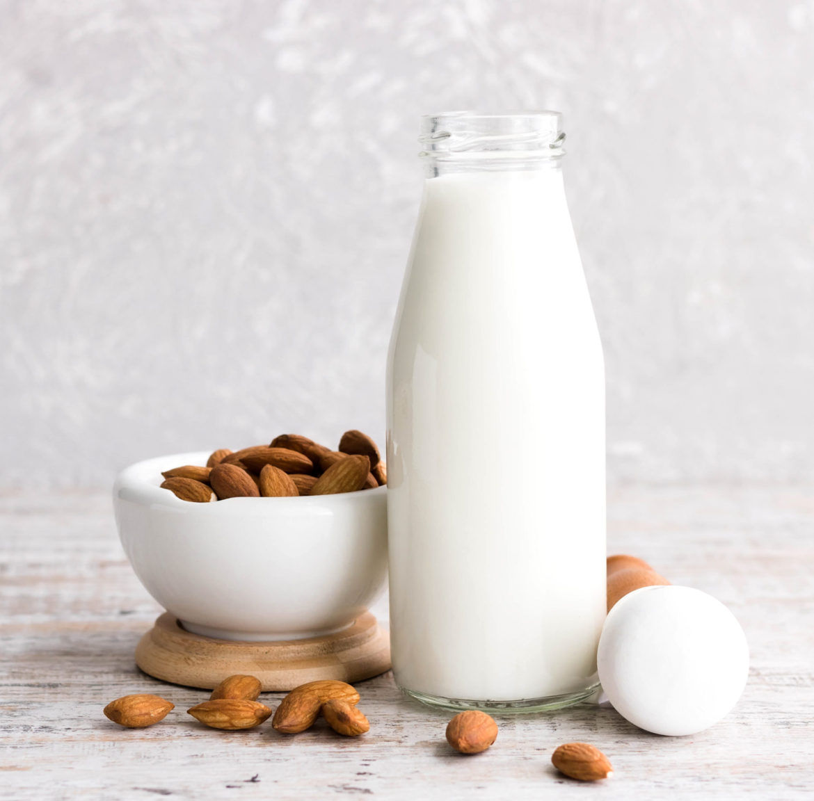 Almonds and almond milk